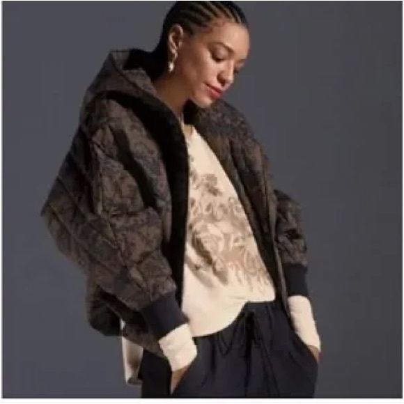 NWOT Cabi Wrap Up Puffer - Picture 2 of 5